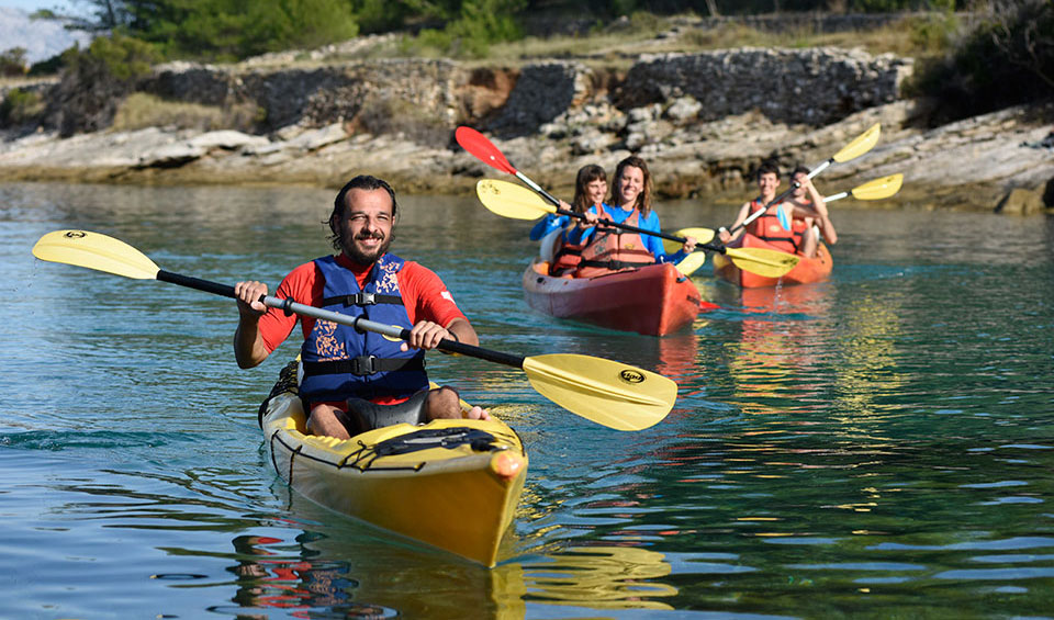 Kayaking Postira - Lovrecina